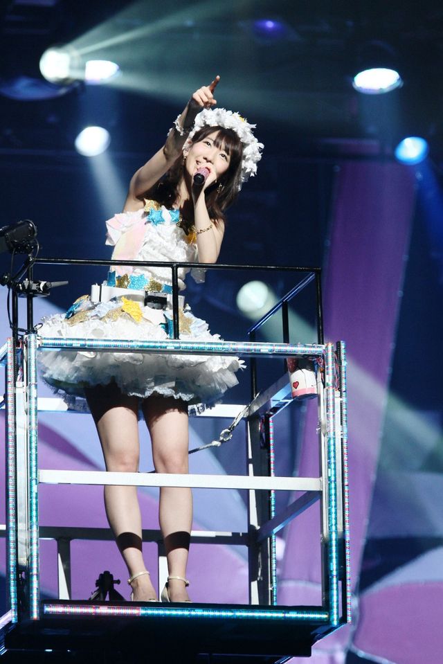 AKB48柏木由紀、ソロライブで感激の涙！　夢は世界進出、作詞挑戦にも意欲！　画像ギャラリー（3枚目）