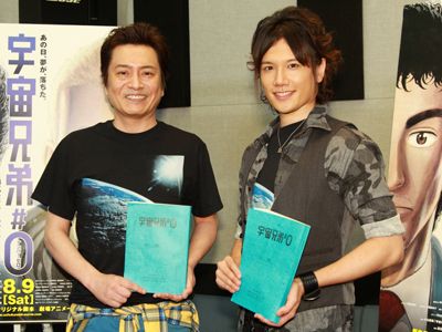劇場版公開に晴れ晴れとした表情を見せた平田広明（左）とKENN