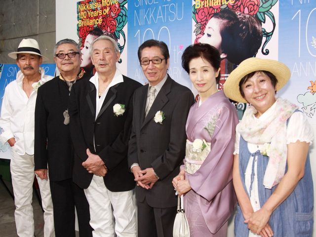 日活創立100周年記念式典手型モニュメント除幕式写真ギャラリー：フォトギャラリー