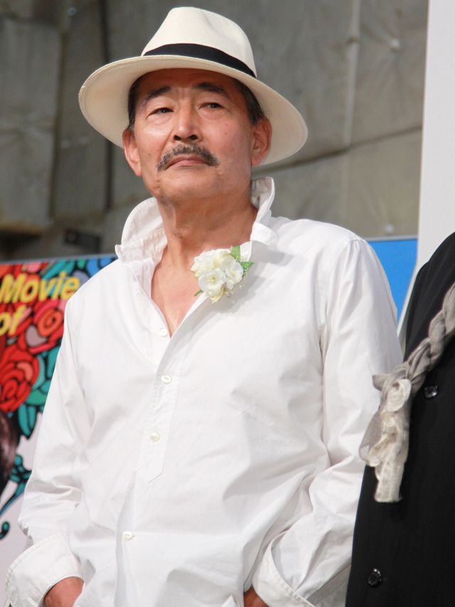 日活創立100周年記念式典手型モニュメント除幕式写真ギャラリー（2枚目）