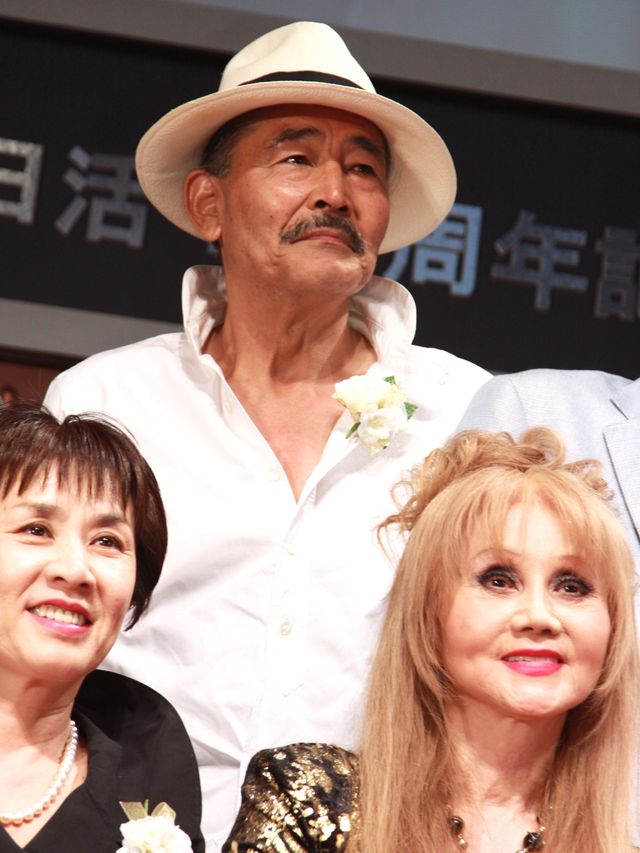 日活創立100周年記念式典手型モニュメント除幕式写真ギャラリー（3枚目）