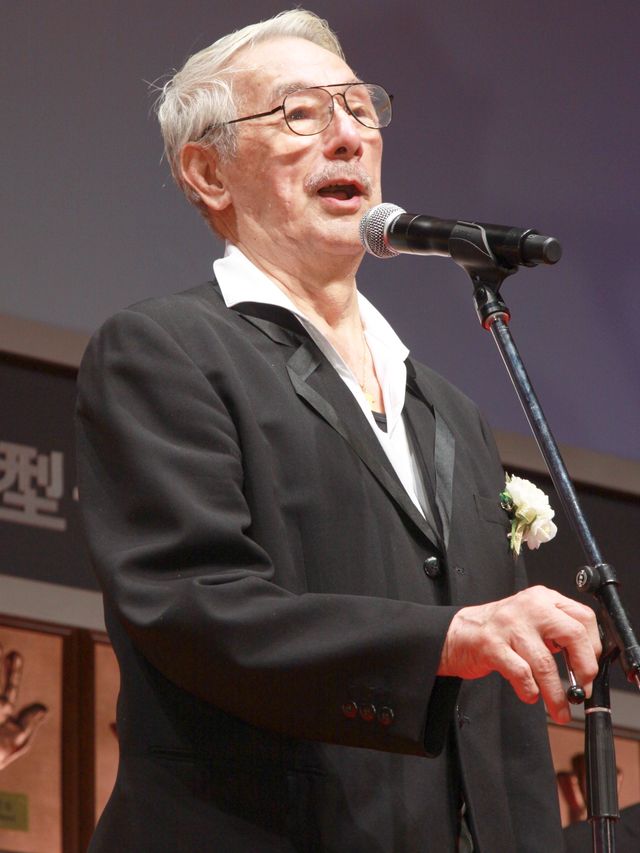 日活創立100周年記念式典手型モニュメント除幕式写真ギャラリー（19枚目）