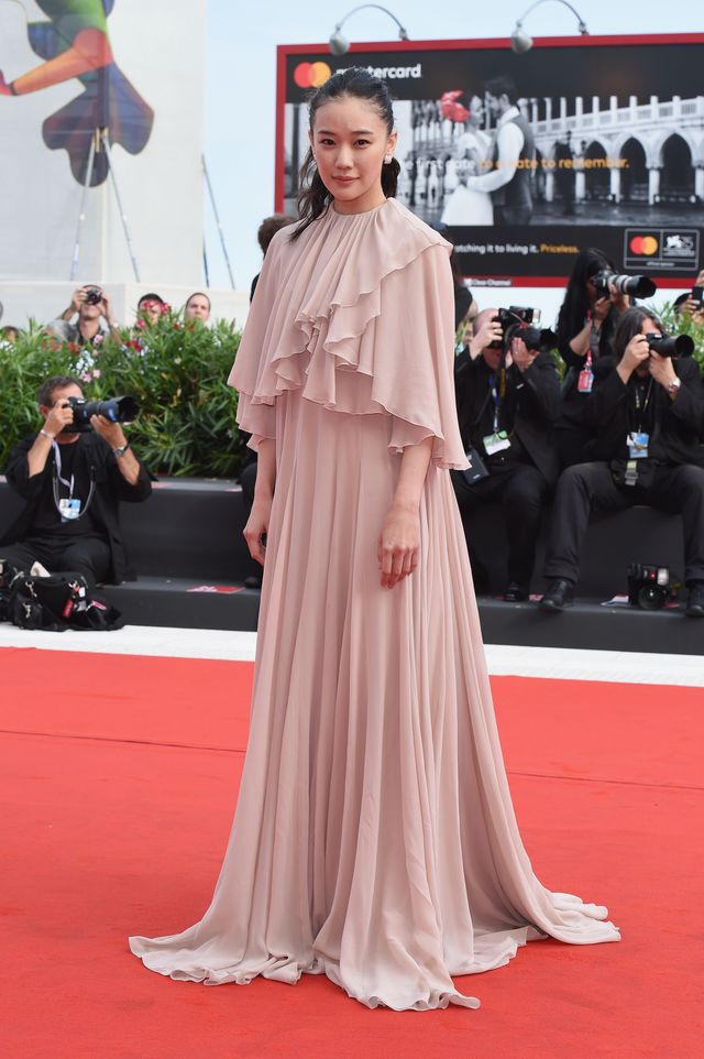 蒼井優、若い頃から変わらない美しさ！（4枚目）