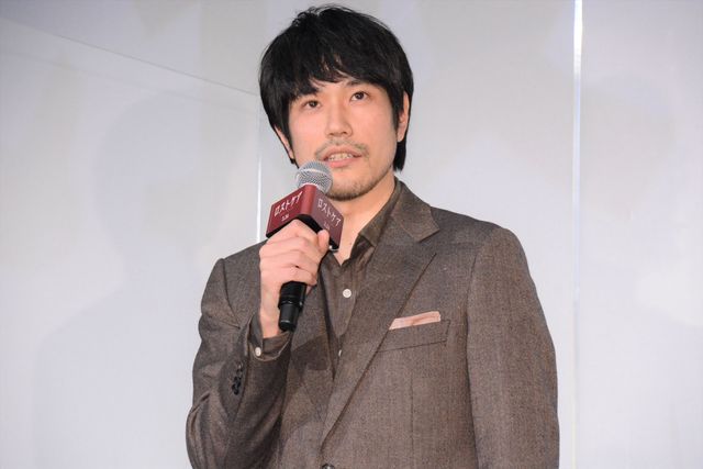 長澤まさみ、モノトーンの装いで登場！松山ケンイチらと『ロストケア』完成披露（2枚目）