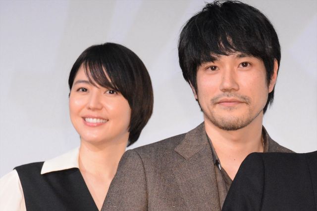 長澤まさみ、モノトーンの装いで登場！松山ケンイチらと『ロストケア』完成披露（11枚目）