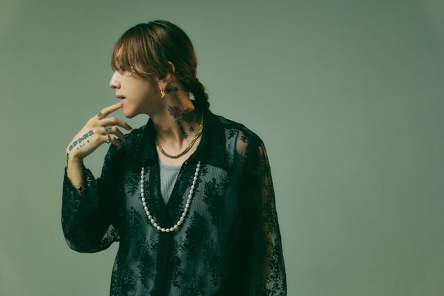 美しく妖艶…SUPER BEAVER渋谷龍太、撮りおろし＜8枚＞（2枚目）