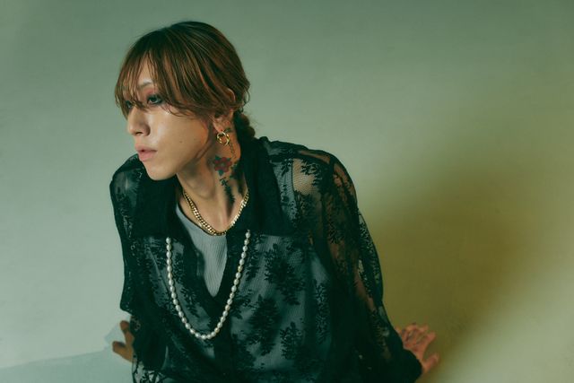 美しく妖艶…SUPER BEAVER渋谷龍太、撮りおろし＜8枚＞（5枚目）