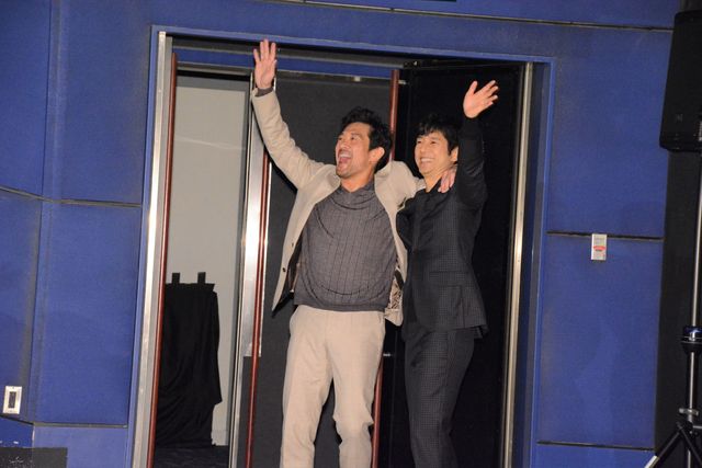 西島秀俊＆内野聖陽、イチャイチャが止まらない『何食べ』舞台挨拶：フォトギャラリー