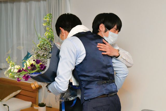 赤楚衛二＆町田啓太＆風間監督の“チェリまほポーズ”！映画『チェリまほ』メイキング＆オフショット（2枚目）