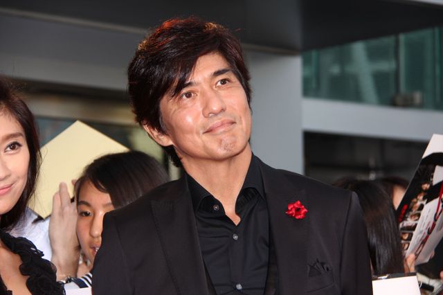 篠原涼子、永山絢斗、AKIRAらがサイン！『アンフェア the end