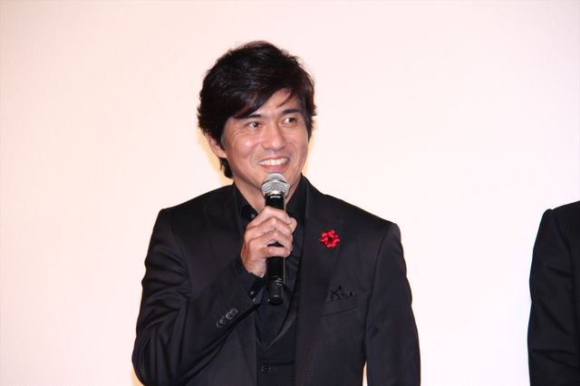 篠原涼子、永山絢斗、AKIRAらがサイン！『アンフェア the end』ジャパンプレミアフォトギャラリー（15枚目）