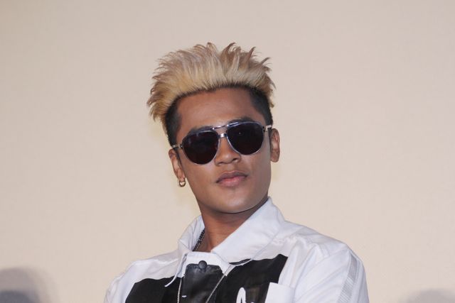 三代目JSB山下健二郎のビートボックスに合わせてELLYがダンス！初日舞台あいさつ写真ギャラリー（6枚目）