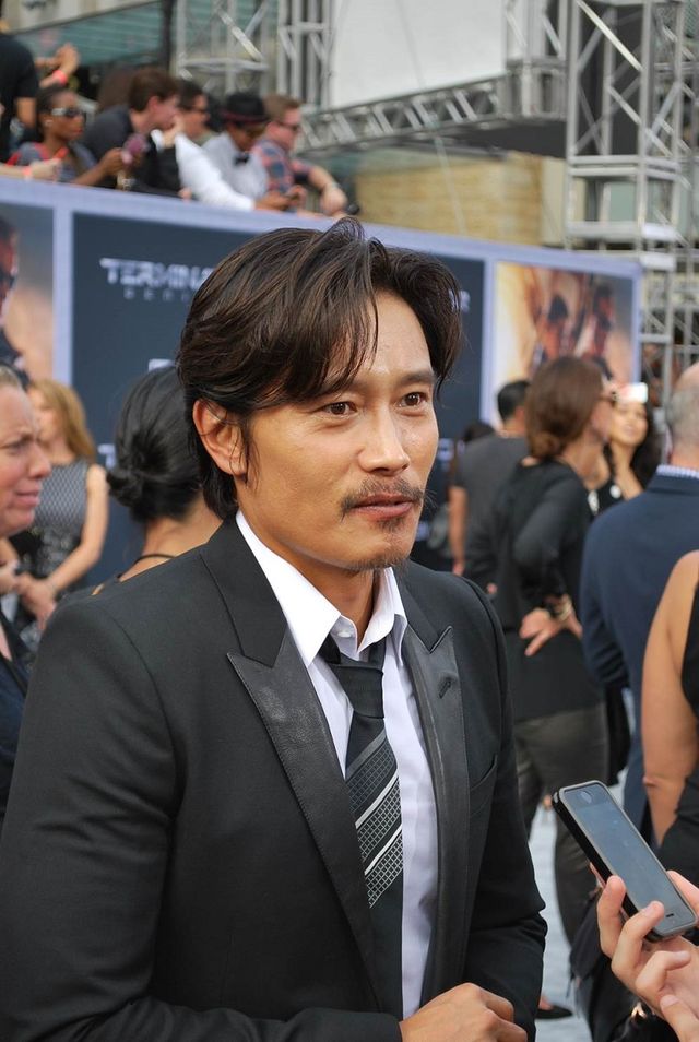 「T-シノハラ型ターミネーター」にシュワちゃん興味津々！映画『ターミネーター：新起動／ジェニシス』LAプレミアフォトギャラリー（4枚目）