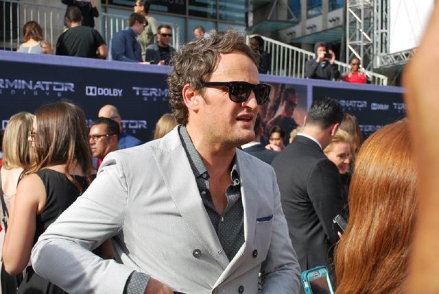 「T-シノハラ型ターミネーター」にシュワちゃん興味津々！映画『ターミネーター：新起動／ジェニシス』LAプレミアフォトギャラリー（6枚目）