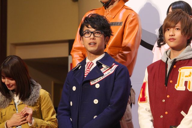 竜星涼、「キョウリュウジャー」メンバーと登場！フォトギャラリー（2枚目）