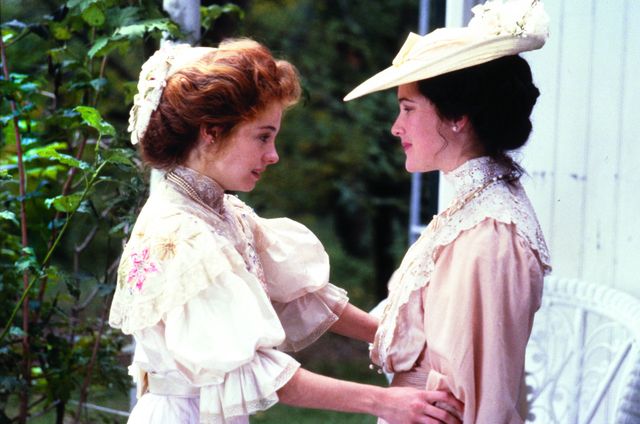 『続・赤毛のアン　アンの青春』ミーガン・フォローズ、ジョナサン・クロンビーら場面写真（5枚目）