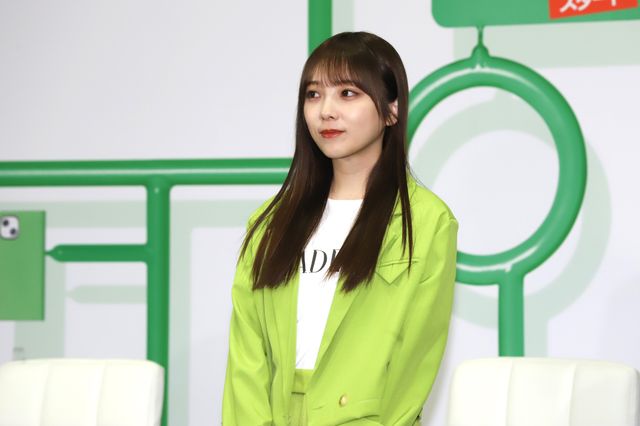 ザクを手にギブバース！ドラマ「量産型リコ -もう1人のプラモ女子の人生組み立て記-」記者会見（13枚目）