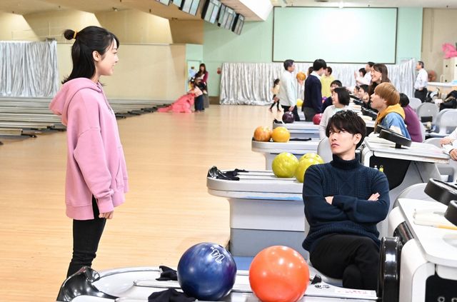 七瀬＆天堂のボウリングシーンも！「恋はつづくよどこまでも」第8話カット（8枚目）