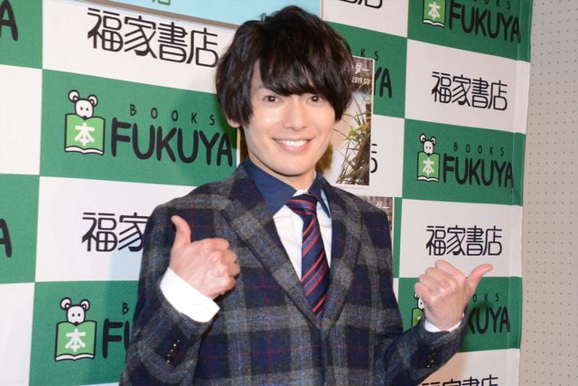 「刀剣乱舞」崎山つばさ、銭湯で撮影中におばちゃん乱入!?（2枚目）