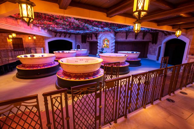 名シーンがいっぱい！「美女と野獣“魔法のものがたり”」（7枚目）