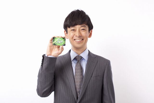 滝藤賢一、初のCM単独出演！ロッテガム「Fit’s LINK」新CM「ゴキゲン出勤」篇フォトギャラリー（2枚目）