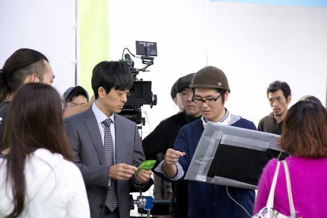 滝藤賢一、初のCM単独出演！ロッテガム「Fit’s LINK」新CM「ゴキゲン出勤」篇フォトギャラリー（6枚目）