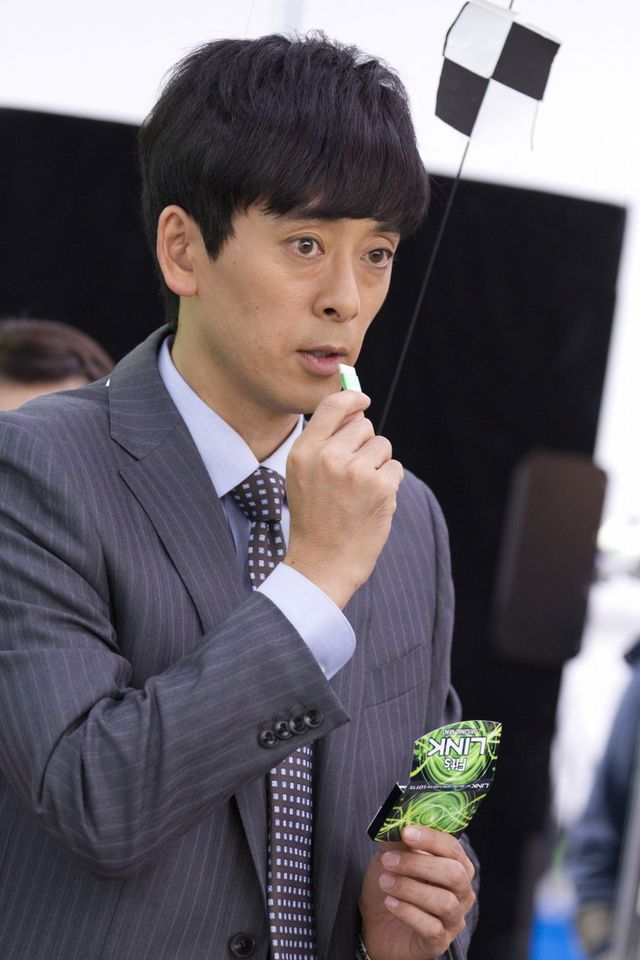 滝藤賢一、初のCM単独出演！ロッテガム「Fit’s LINK」新CM「ゴキゲン出勤」篇フォトギャラリー（7枚目）
