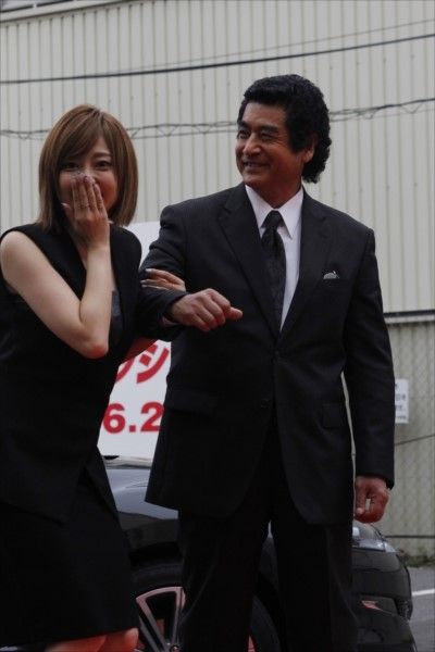 菊地亜美、ローラに対抗!? 藤岡弘、と「結婚したい」…写真ギャラリー（3枚目）