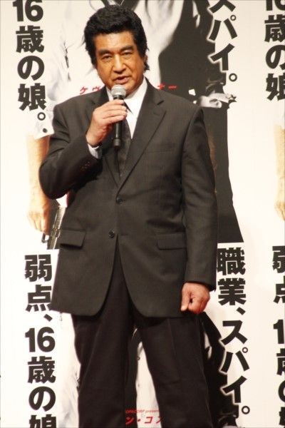 菊地亜美、ローラに対抗!? 藤岡弘、と「結婚したい」…写真ギャラリー（4枚目）