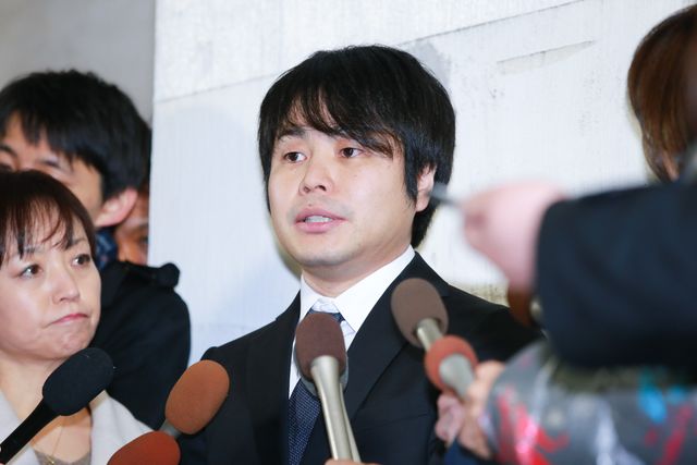 ノンスタ井上、涙の謝罪　記者会見ギャラリー（2枚目）