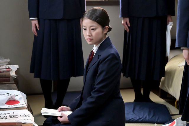 「柳井嵩子」が偽名と指摘されるのぶ（今田美桜）…「あんぱん」第7週「海と涙と私と」第35回：フォトギャラリー