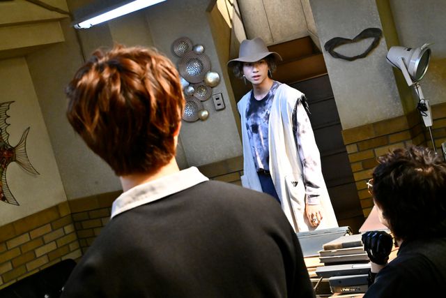 ラキアが酸賀の研究室へ…「仮面ライダーガヴ」第28話場面カット：フォトギャラリー