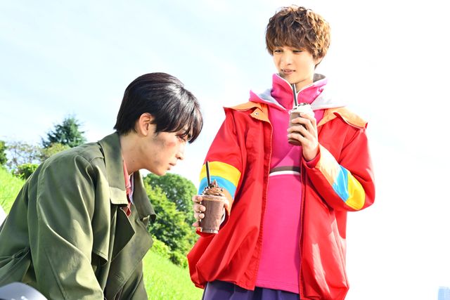 ラキアが酸賀の研究室へ…「仮面ライダーガヴ」第28話場面カット（3枚目）