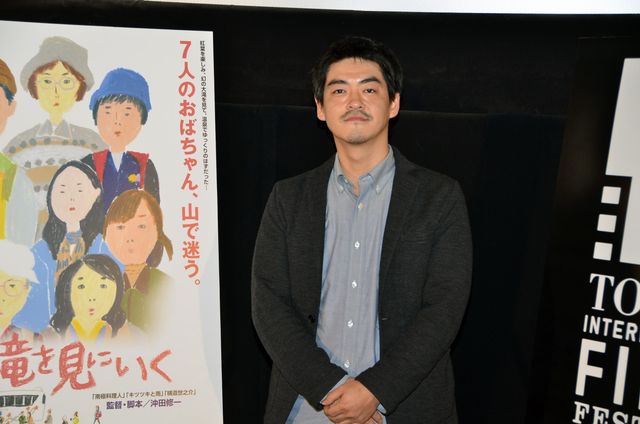 沖田修一監督、7人のおばさんにタジタジ……フォトギャラリー（14枚目）