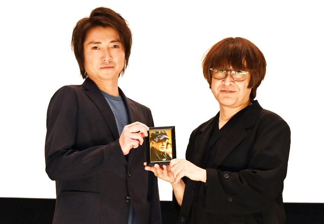 藤原竜也本人の手作りの仮面（2）レア 藤原竜也写真集 | 中野 愛子 |本 | 通販 | Amazon