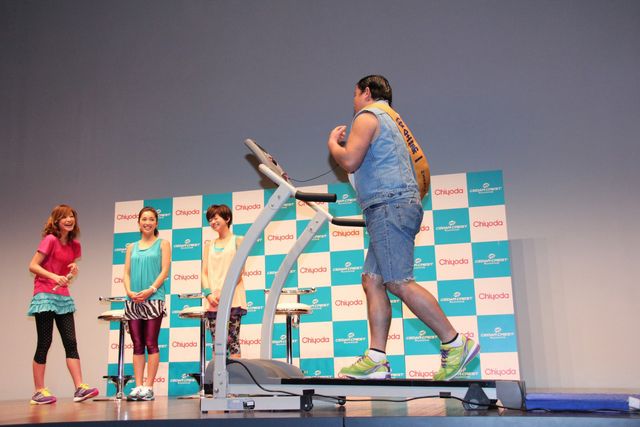 西山茉希＆スギちゃんフォトギャラリー（6枚目）