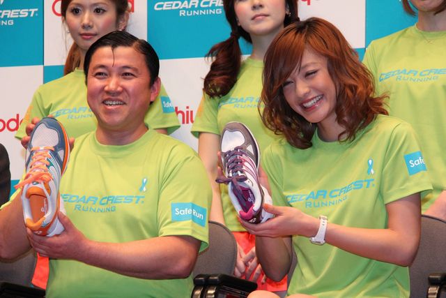 西山茉希＆スギちゃんフォトギャラリー（9枚目）