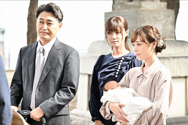 切ない…福原遥＆八木勇征、別れのお宮参り「18／40」第8話場面写真（4枚目）