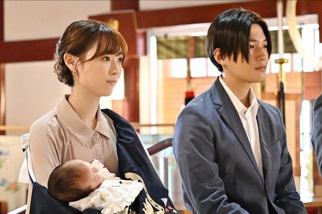 切ない…福原遥＆八木勇征、別れのお宮参り「18／40」第8話場面写真（6枚目）