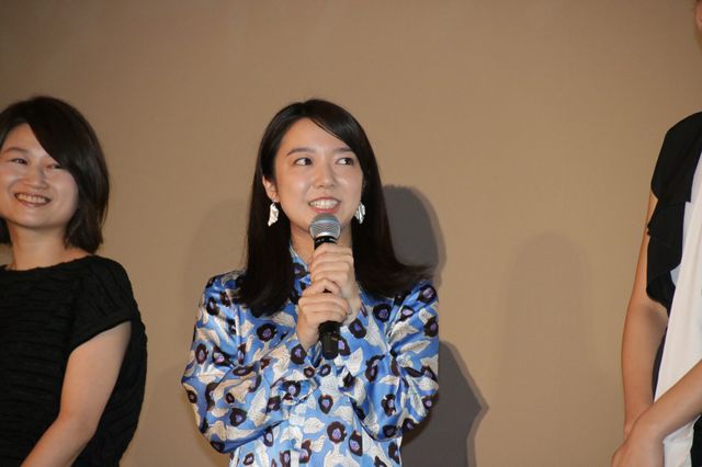 初共演の上白石萌音＆山崎紘菜、めっちゃ仲良し！『スタートアップ・ガールズ』完成披露上映会（2枚目）