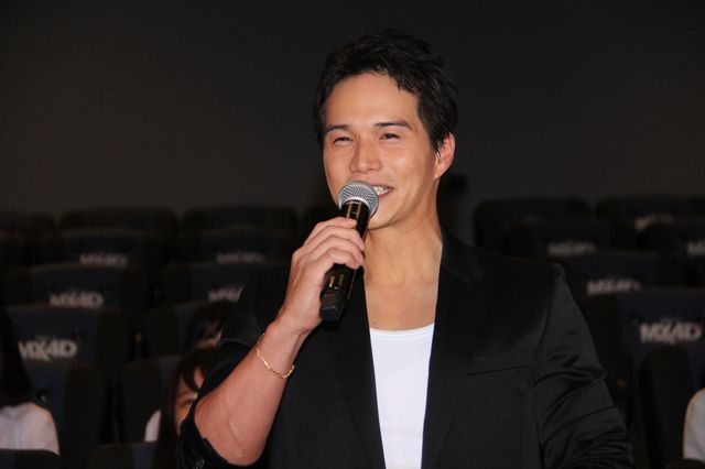 市原隼人＆三池崇史監督が隣の席に…！『極道大戦争』MX4D版完成披露試写会フォトギャラリー（3枚目）