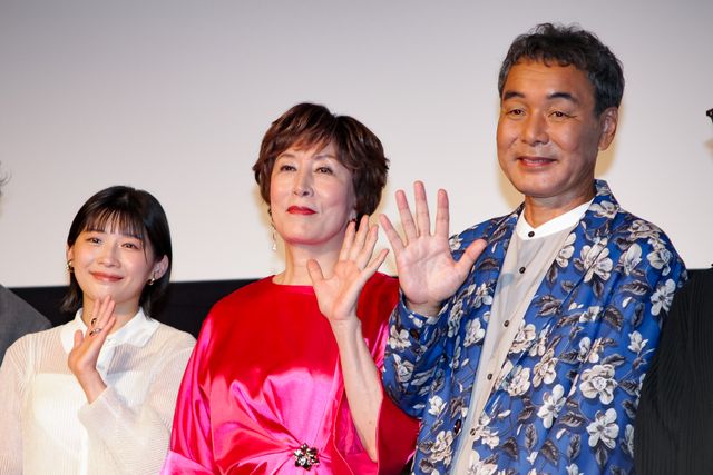 伊藤沙莉、肥後克広の優しさに感謝！映画『風のマジム』全国公開舞台あいさつ（15枚目）