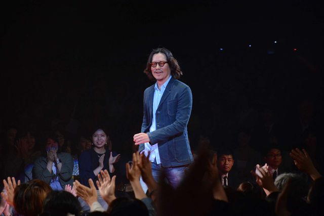 綾野剛、1,000人の拍手を浴びて登場！（4枚目）