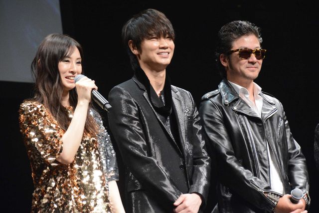 綾野剛、1,000人の拍手を浴びて登場！（17枚目）