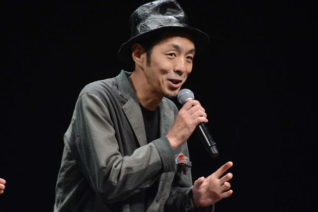 綾野剛、1,000人の拍手を浴びて登場！（18枚目）