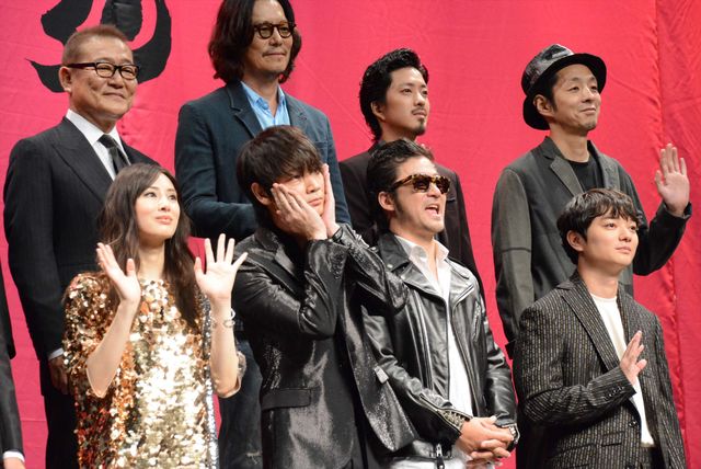 綾野剛、1,000人の拍手を浴びて登場！（22枚目）