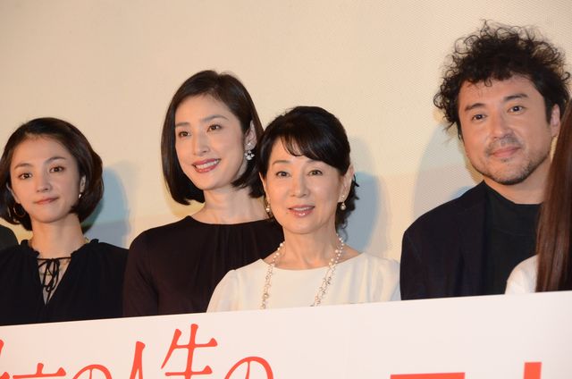 吉永小百合、天海祐希、ももクロら『最高の人生の見つけ方』初日舞台あいさつ（11枚目）