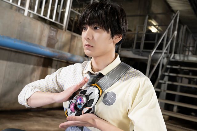 主人公はお嬢様の専属マイスター！「仮面ライダーマイス」第1話場面カット：フォトギャラリー