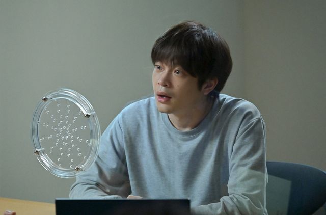 ファスト映画事件の行方は？有村架純、中村倫也、赤楚衛二ら「石子と羽男」3話場面写真（26枚目）