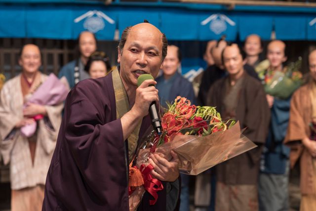 「べらぼう」染谷将太、橋本愛、風間俊介らクランクアップの様子＜14名＞（11枚目）